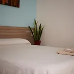 Apartacona-playa Valencia